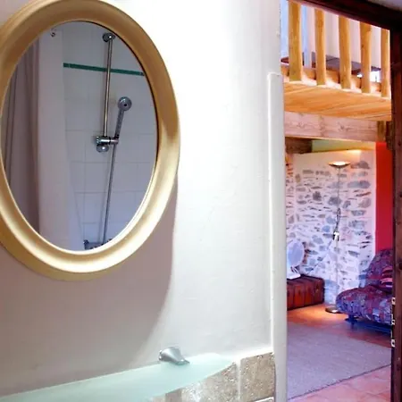 Feriehus The Piggery, Charming Converted Stone Saint-Mesmin (Dordogne)