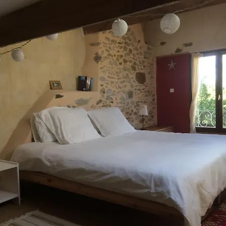 بيت للعطل The Piggery, Charming Converted Stone Saint-Mesmin (Dordogne)