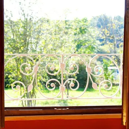 بيت للعطل The Piggery, Charming Converted Stone Saint-Mesmin (Dordogne)